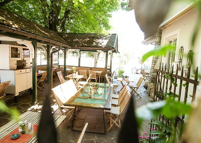 Weiss فندق Munderfing